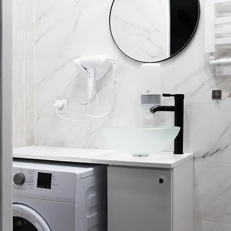 Apartament Adler House- Nowoczesny Glamour Z Prysznicem Pośrodku *