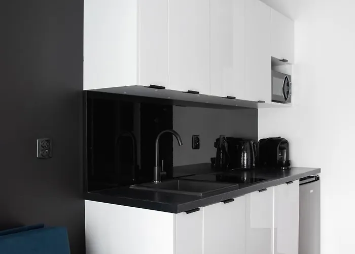 Nowoczesny Glamour Z Prysznicem Posrodku * Łódź